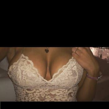 Suad - Escort bi à Yamaska Profil de Suad, 41 ans, Escort bi à Yamaska (Québec)